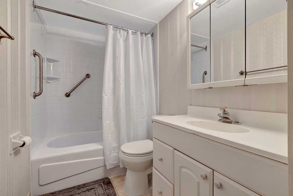 Main Bathroom