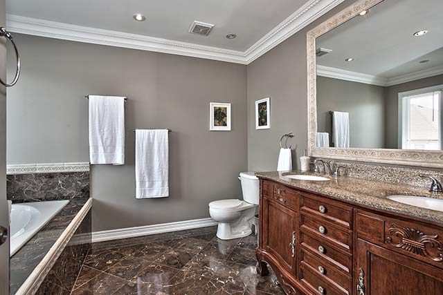 En Suite.