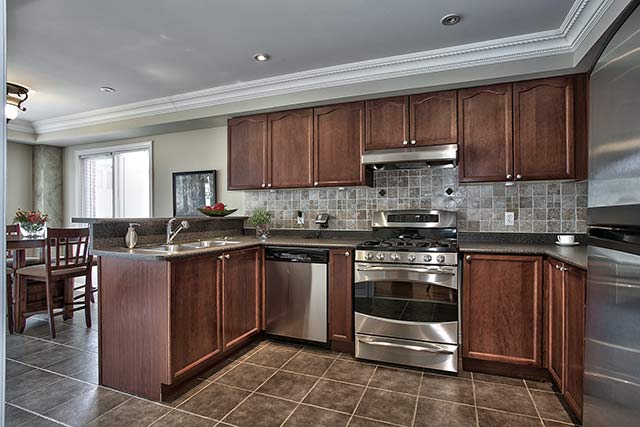 Kitchen with breakfast bar.