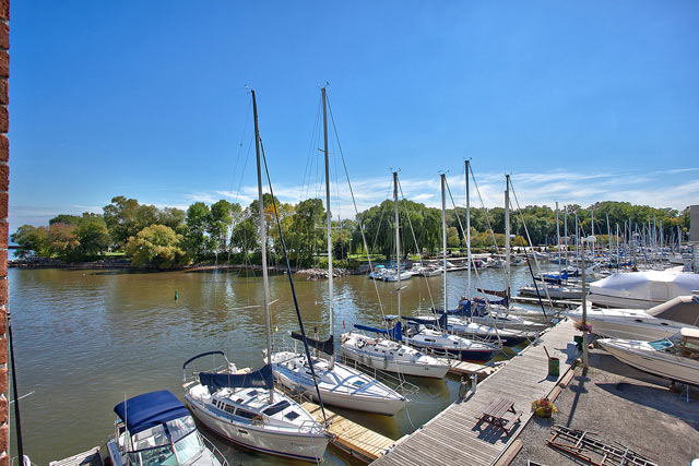 Marina