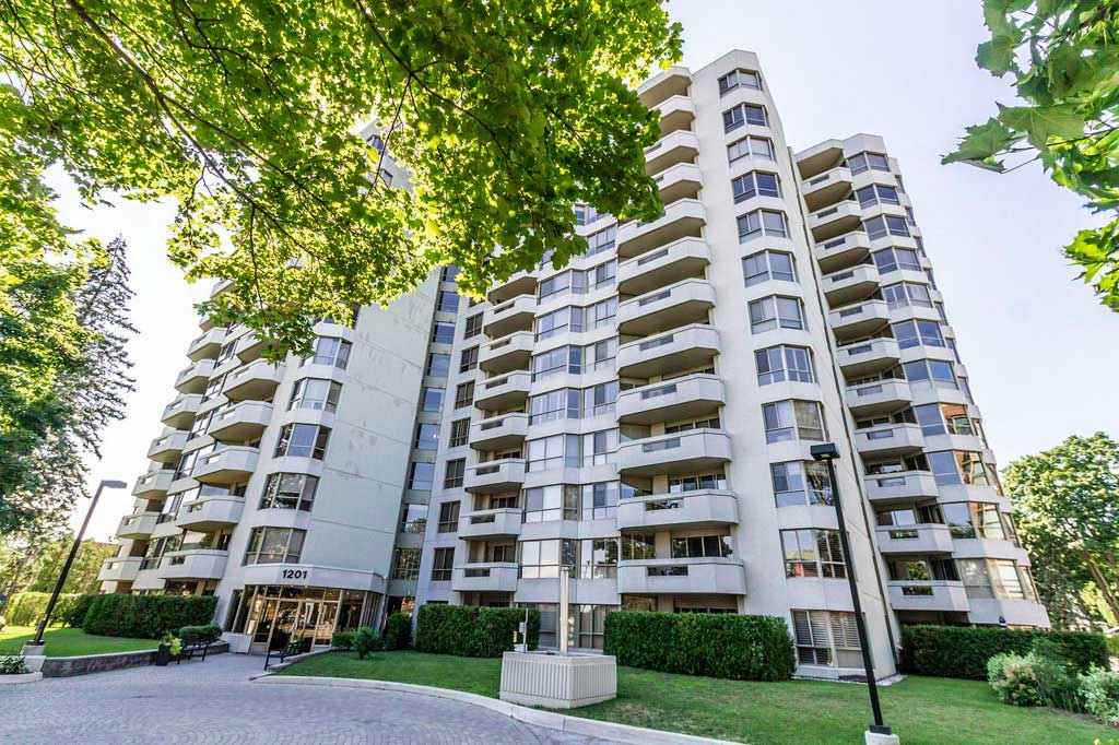 Two Bedroom Condo For Sale at 1201 North Shore Boulevard, Burlington