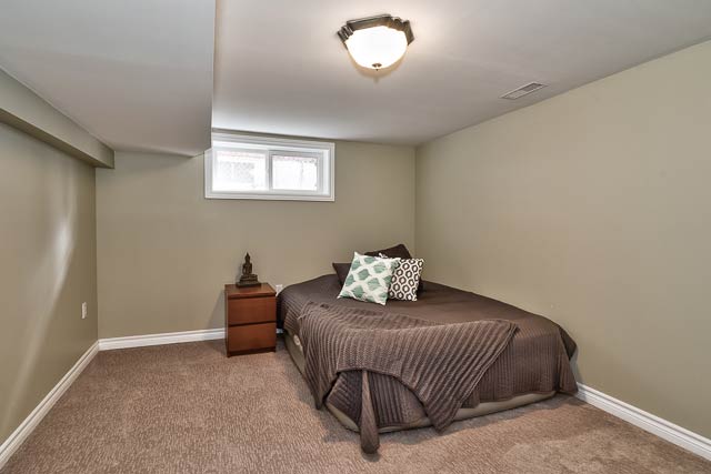 Downstairs Bedroom (no closet)